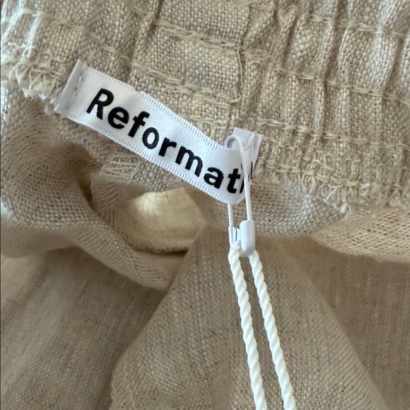 Reformation High Waist Linen Shorts in Tan Sz S.  Next - Picture 5 of 7